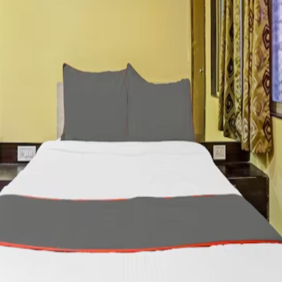 Carnival Hotel Пуне Екстер'єр фото