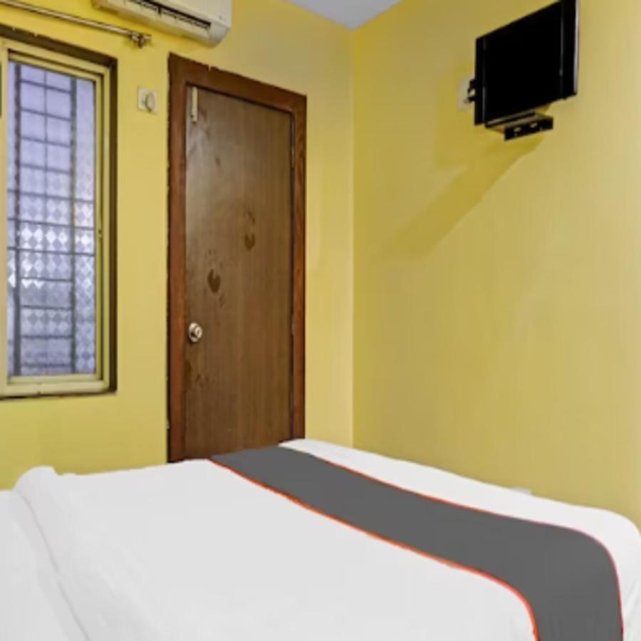 Carnival Hotel Пуне Екстер'єр фото
